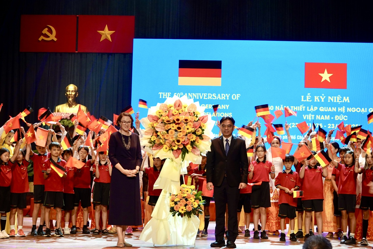 - Ảnh 1. - Ảnh 1.