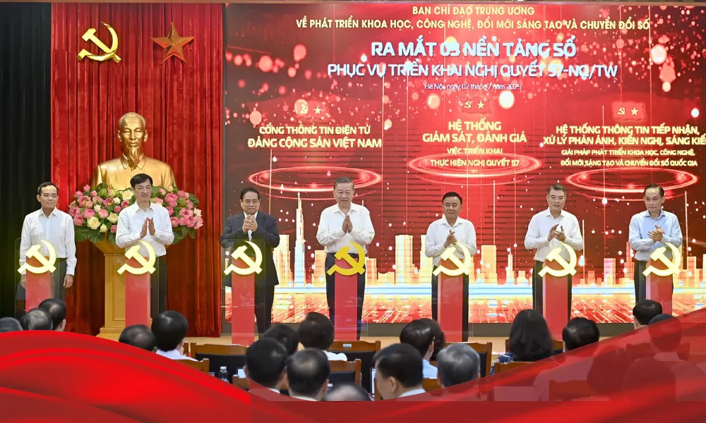 Ngày 2-7-2025, Tổng Bí thư Tô Lâm, Thủ tướng Chính phủ Phạm Minh Chính, Thường trực Ban Bí thư Trần Cẩm Tú cùng các đồng chí lãnh đạo đã thực hiện nghi thức nhấn nút khai trương 3 nền tảng số phục vụ triển khai Nghị quyết 57-NQ/TW. Ảnh: VGP nghi-quyet-57.jpeg