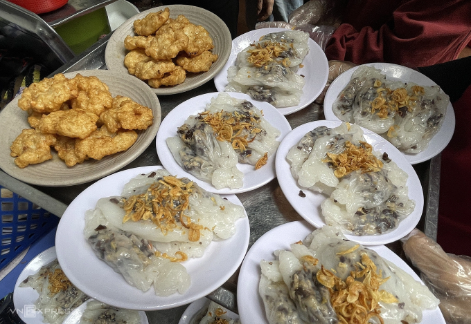 Tặng bia và chả mực để hút khách đến Quảng Ninh 1 Chả mực là món ăn đặc sản ở Hạ Long. Ảnh: Tâm Anh