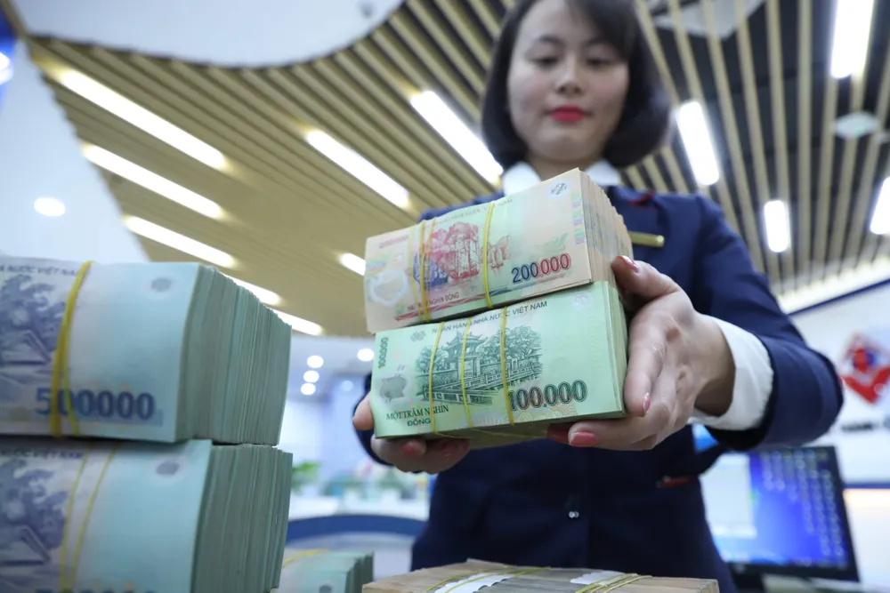 Đầu tư công và tín dụng ngân hàng song hành, trở thành động lực kép cho tăng trưởng GDP. Ảnh: T.L Đầu tư công và tín dụng ngân hàng song hành, trở thành động lực kép cho tăng trưởng GDP