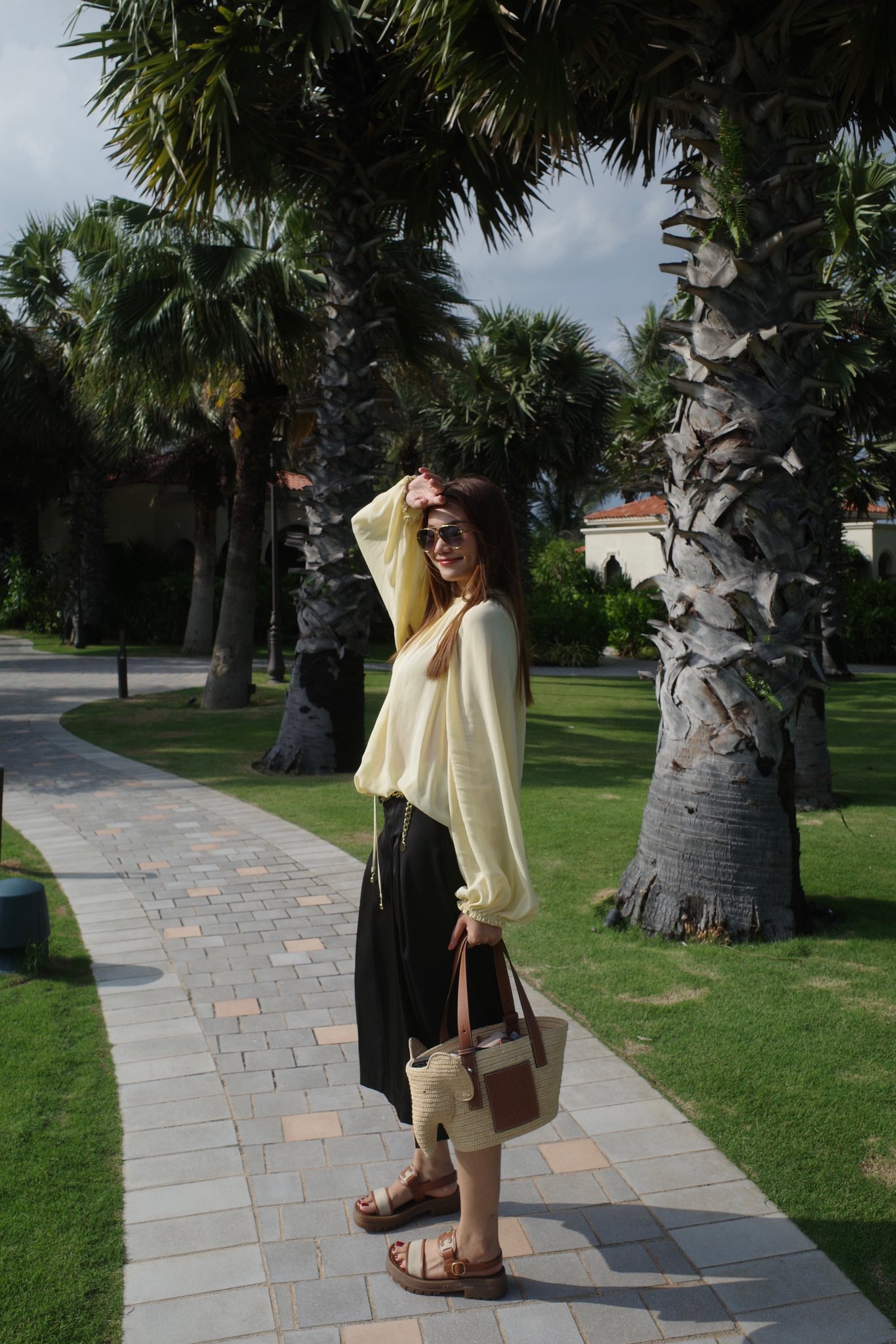 Thanh Hằng gợi ý 10 set đồ mùa thu đẹp và sang dành cho phụ nữ trên 40 tuổi - Ảnh 1.