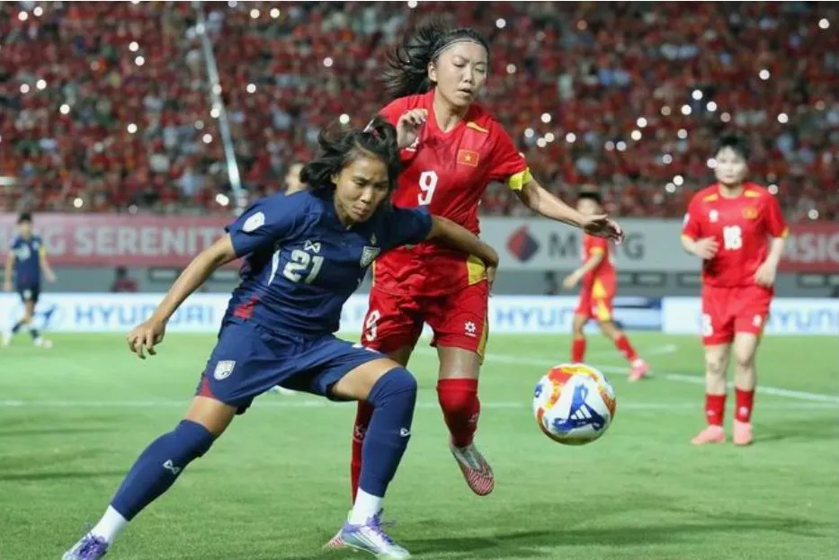 Thái Lan thua Việt Nam hai lần tại AFF Cup 2025, khiến LĐBĐ Thái Lan hết kiên nhẫn với HLV Nhật Bản, ông Futoshi Akira. Ảnh: CTP Tuyen- Thai- Lan-lai.jpg