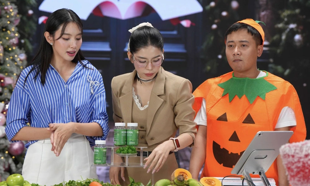 Hình ảnh gây xôn xao của Hoa hậu Thuỳ Tiên- Ảnh 3. Hình ảnh gây xôn xao của Hoa hậu Thuỳ Tiên- Ảnh 3.