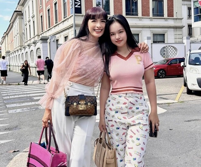 Thúy Hạnh sang Ý 1 tháng vì lo con gái bơ vơ khi đi du học, xoay sở vất vả sau tuần đầu ở trời Tây 1 Thúy Hạnh hộ tống con gái sang Ý.