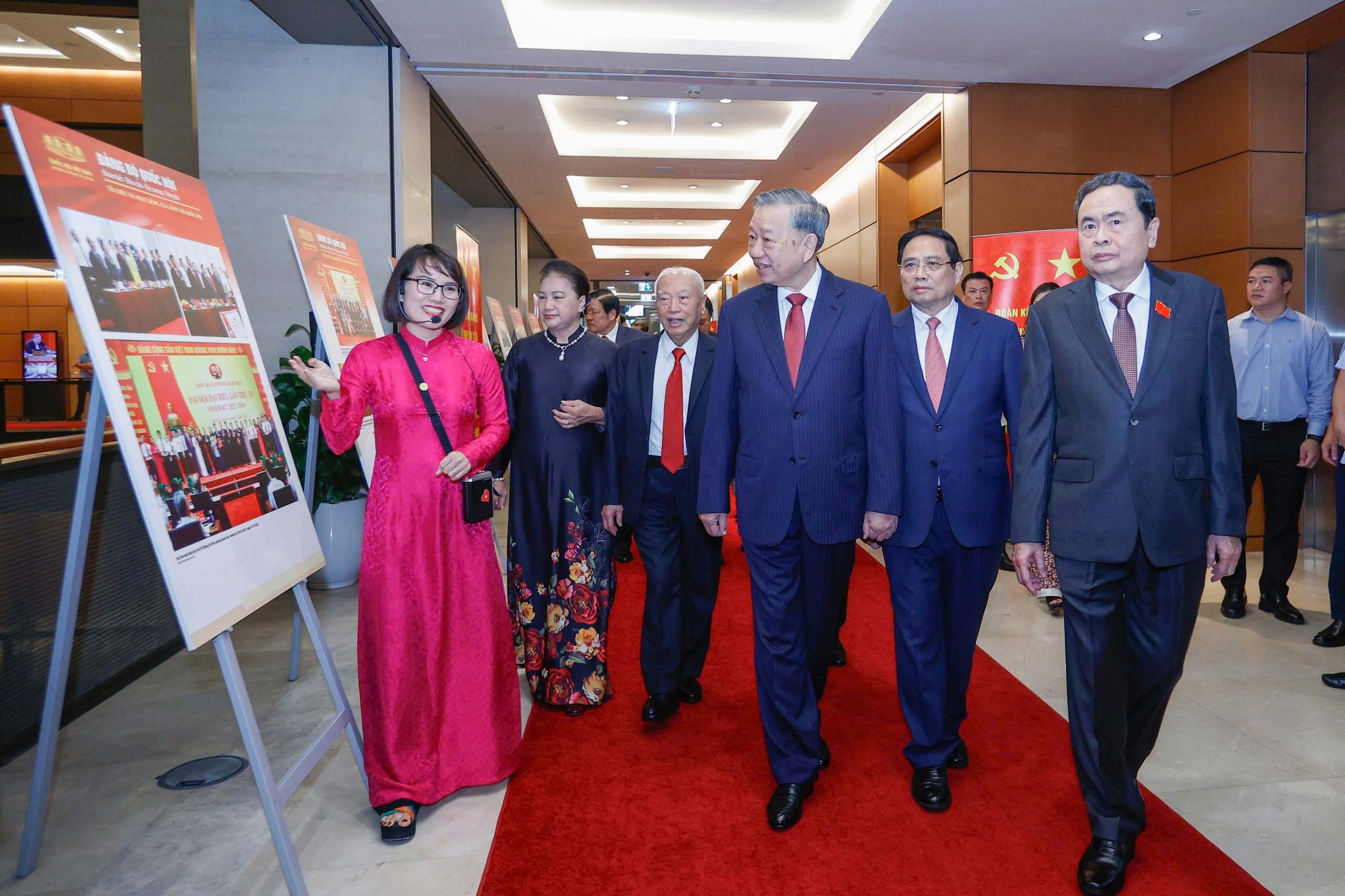 - Ảnh 1. - Ảnh 1.