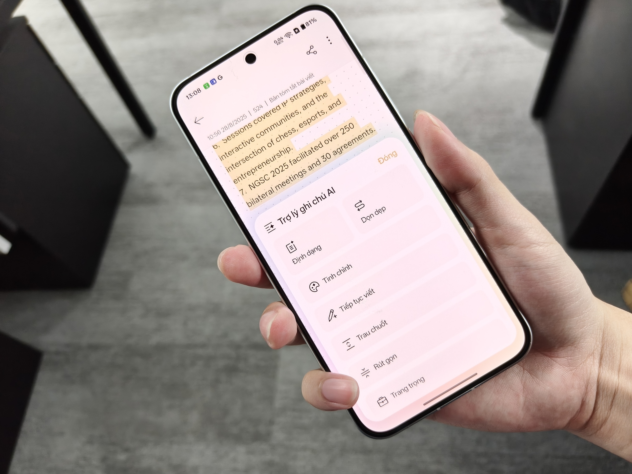 Trải nghiệm tính năng AI trên Oppo Reno14 Series 1 Reno14 Series: bạn đồng hành AI cho người dùng năng động - Ảnh 1.