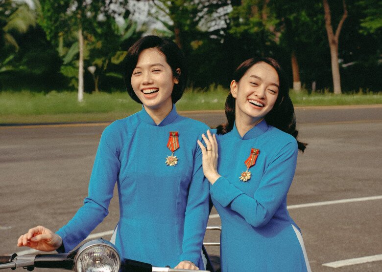 Trâm Anh - chiêu đãi viên xinh đẹp của Tử Chiến Trên Không: Có bố là công an, bị đạo diễn mắng đến khóc khi quay 2 Trâm Anh được Kaity Nguyễn bảo vệ trong quá trình quay phim.