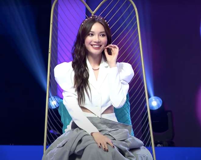 Xả loạt ảnh nét nèn nẹt của gái đẹp miền Tây “đại náo” sân pickleball: Giờ ai cũng cỡ này rồi hả? - Ảnh 7.