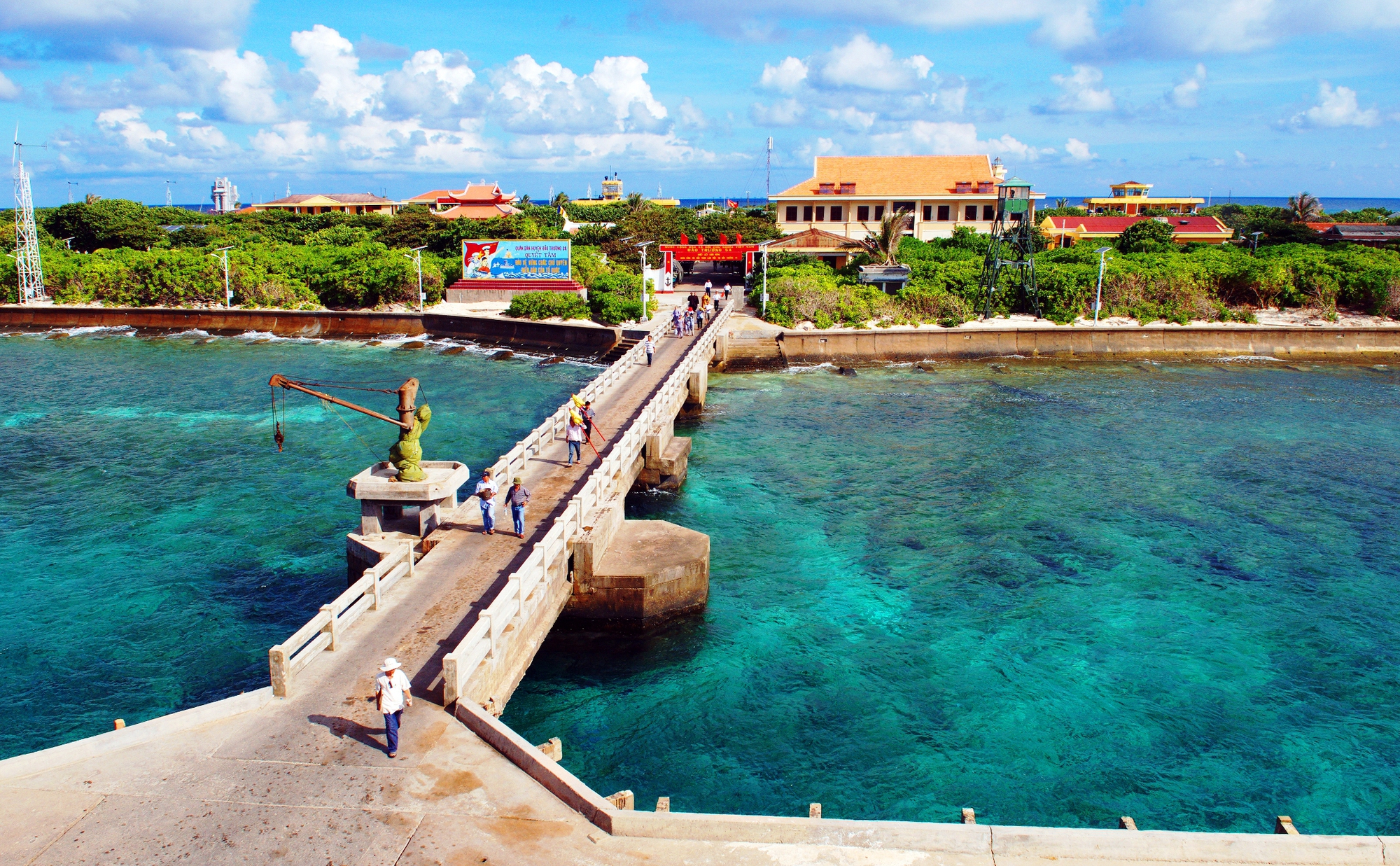 Trung Quốc làm phức tạp tình hình biển Đông - Ảnh 1. Trung Quốc làm phức tạp tình hình biển Đông - Ảnh 1.