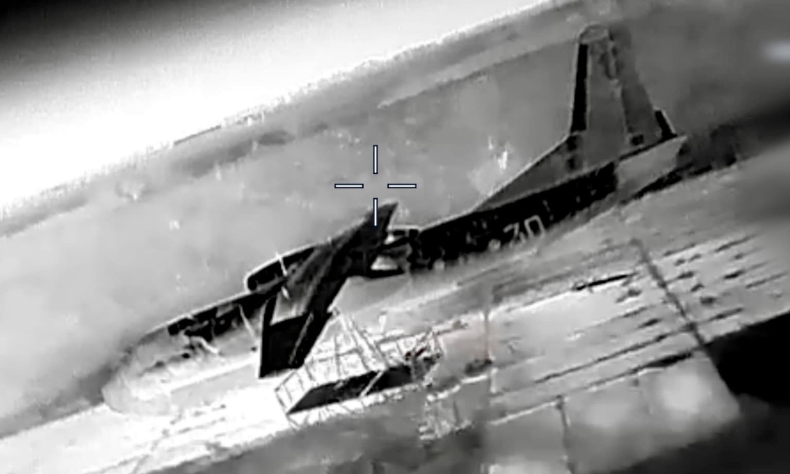 Ukraine liên tiếp phá hủy máy bay Nga, Moscow kiểm soát làng quan trọng ở Donbass- Ảnh 1.