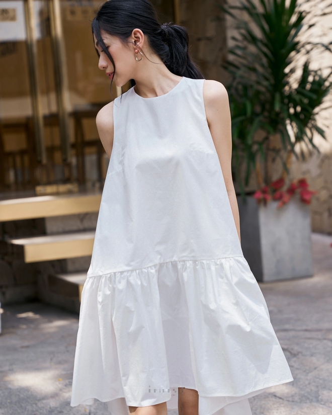 Váy chữ A tôn eo nhỏ, 'chân ái' của cô nàng nhỏ nhắn- Ảnh 9. Váy chữ A tôn eo nhỏ, 'chân ái' của cô nàng nhỏ nhắn- Ảnh 9.