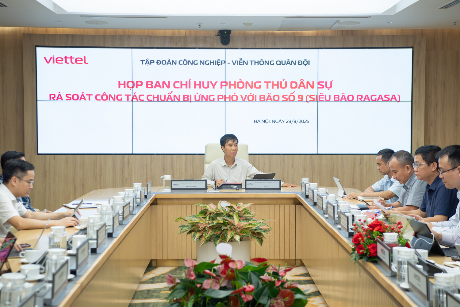 Viettel đảm bảo duy trì mạng lưới trong và sau bão Ragasa - Ảnh 1. Viettel đảm bảo duy trì mạng lưới trong và sau bão Ragasa - Ảnh 1.