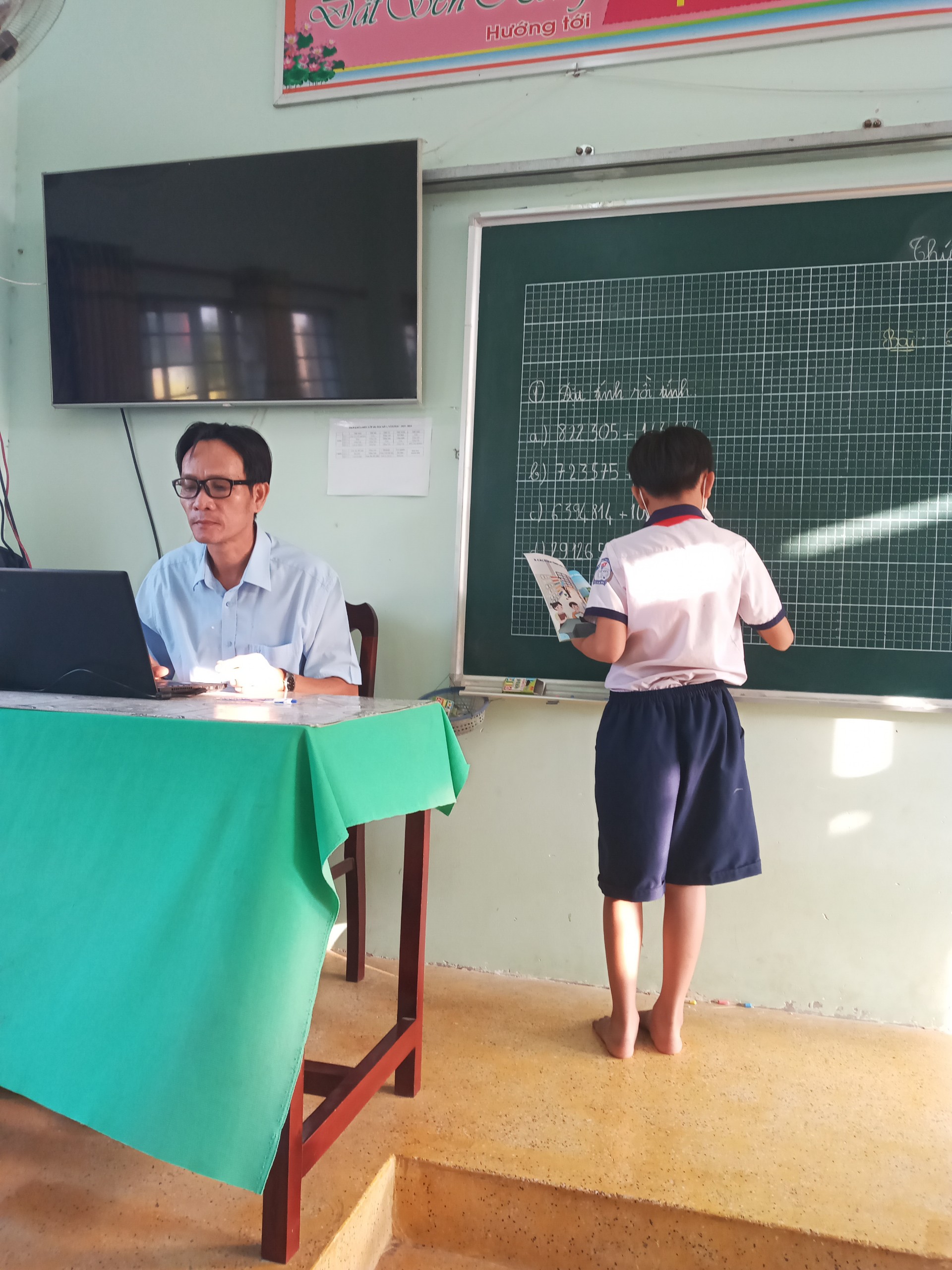 CUỘC THI VIẾT “CHỦ QUYỀN QUỐC GIA BẤT KHẢ XÂM PHẠM”: Vùng biên ấy có anh- Ảnh 1. CUỘC THI VIẾT “CHỦ QUYỀN QUỐC GIA BẤT KHẢ XÂM PHẠM”: Vùng biên ấy có anh- Ảnh 1.