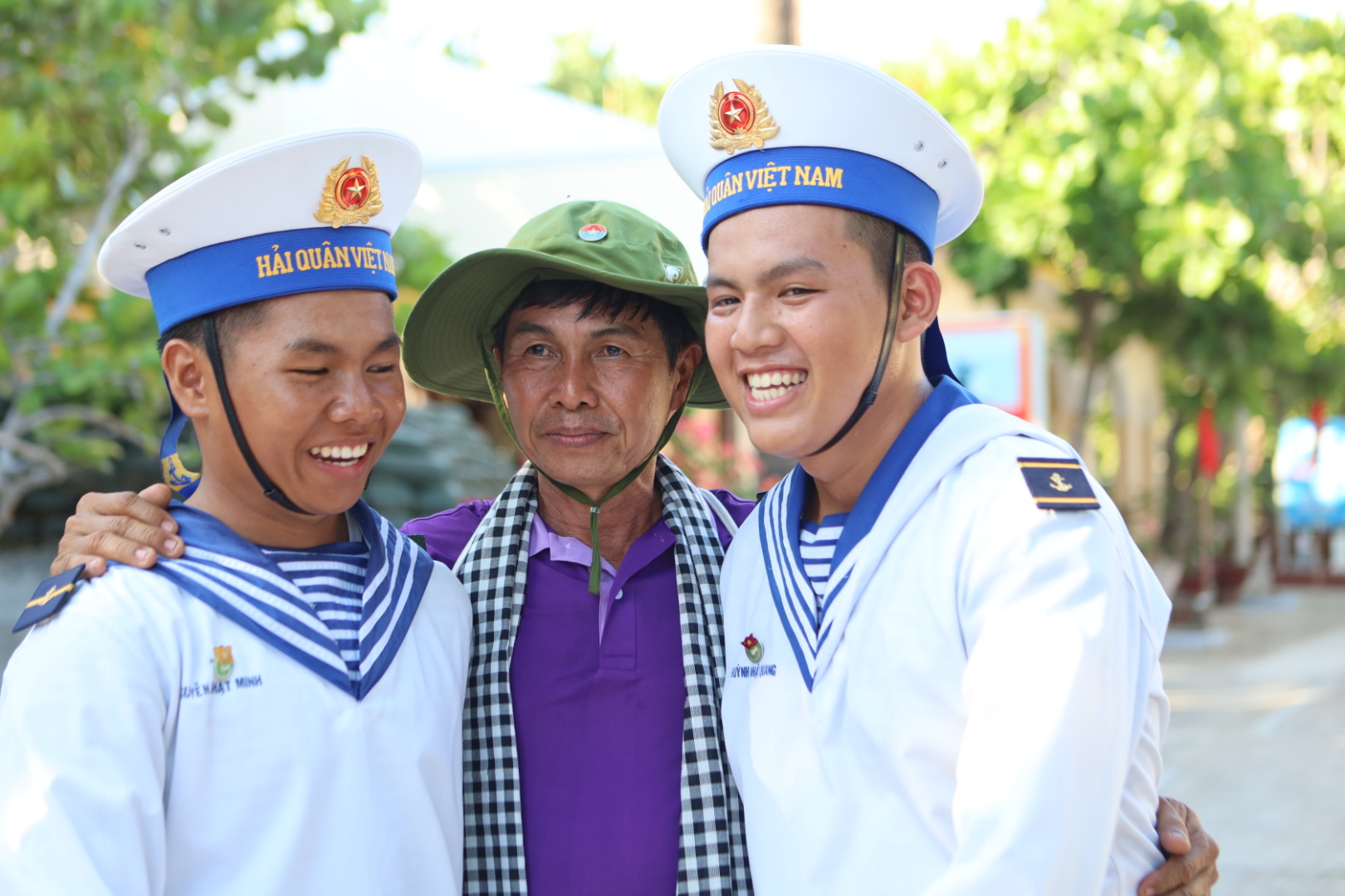 Vững vàng giữa biển Đông - Ảnh 1. Vững vàng giữa biển Đông - Ảnh 1.