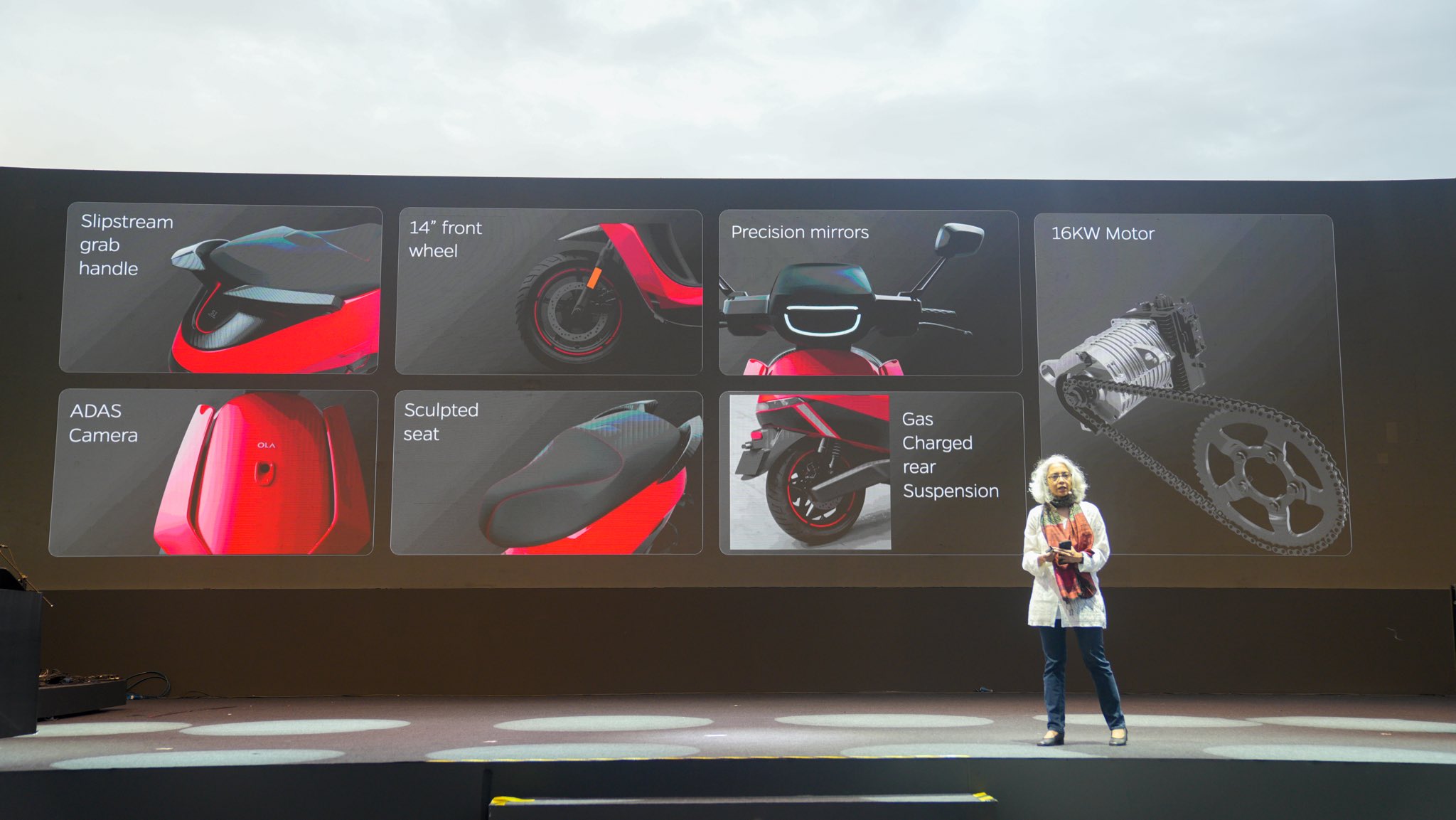 Xe máy điện phổ thông trang bị tính năng ADAS, mỗi lần sạc đi hơn 300 km - Ảnh 1. Xe máy điện phổ thông trang bị tính năng ADAS, mỗi lần sạc đi hơn 300 km - Ảnh 1.