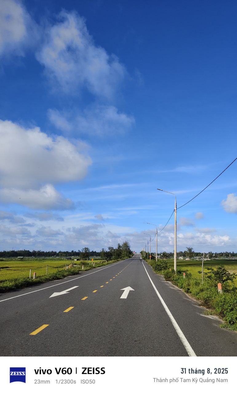 thiết kế tinh gọn cùng khả năng nhiếp ảnh linh hoạt 1 Trải nghiệm vivo V60: mỏng nhẹ, pin lớn và camera chân dung ZEISS - Ảnh 6.