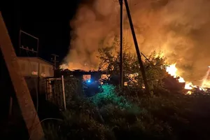 Nga nã hơn 500 cả tên lửa và UAV vào sân bay chứa F-16, nhà máy vũ khí, kho đạn…của Ukraine