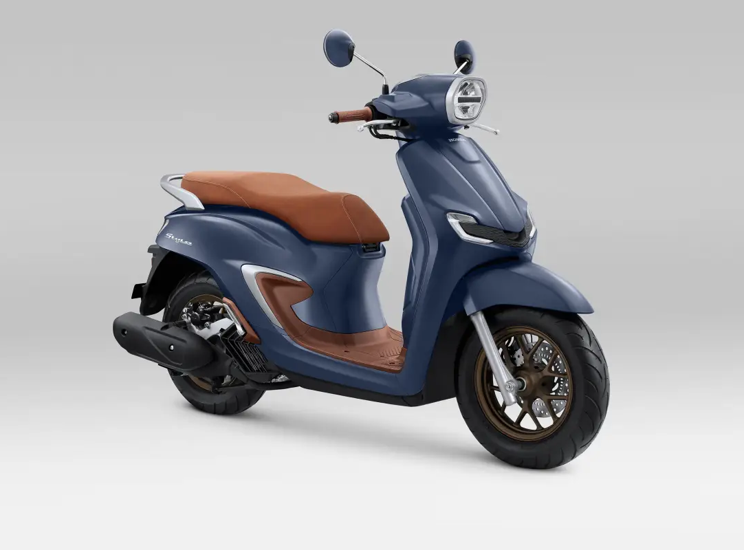 Vừa về đại lý bản đời mới của xe ga Honda đẹp như Vespa: 1 lít xăng đi 45km, có phanh Vừa về đại lý bản đời mới của xe ga Honda đẹp như Vespa: 1 lít xăng đi 45km, có phanh