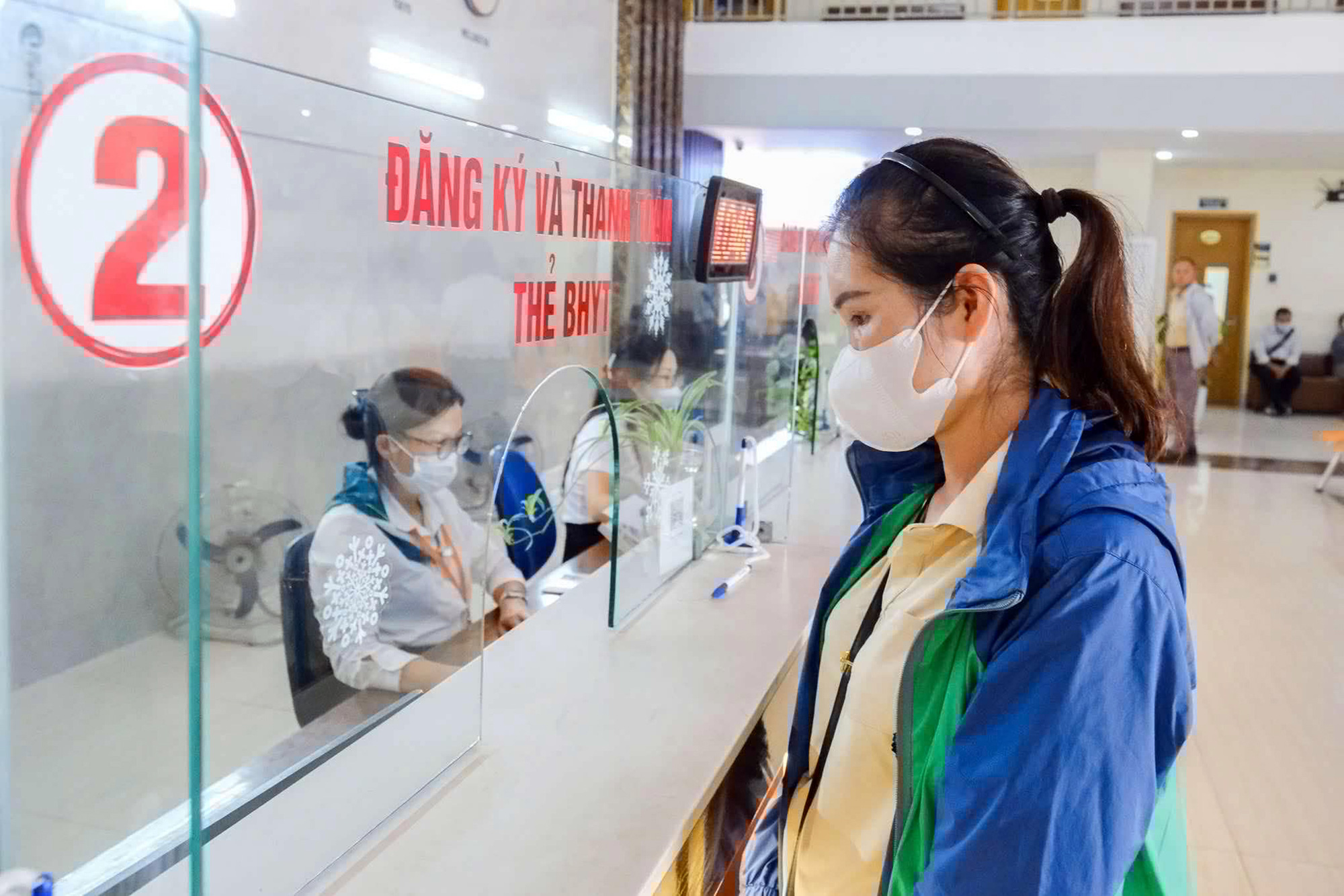 12 trường hợp không được bảo hiểm y tế chi trả dù đi khám 'đúng tuyến' - Ảnh 1. bảo hiểm y tế - Ảnh 1.