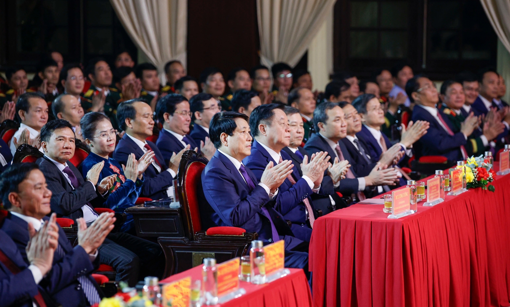 137 cá nhân được trao giải cuộc thi bảo vệ nền tảng tư tưởng của Đảng 2 Chủ tịch nước dự lễ trao giải cuộc thi bảo vệ nền tảng tư tưởng của Đảng - Ảnh 2.