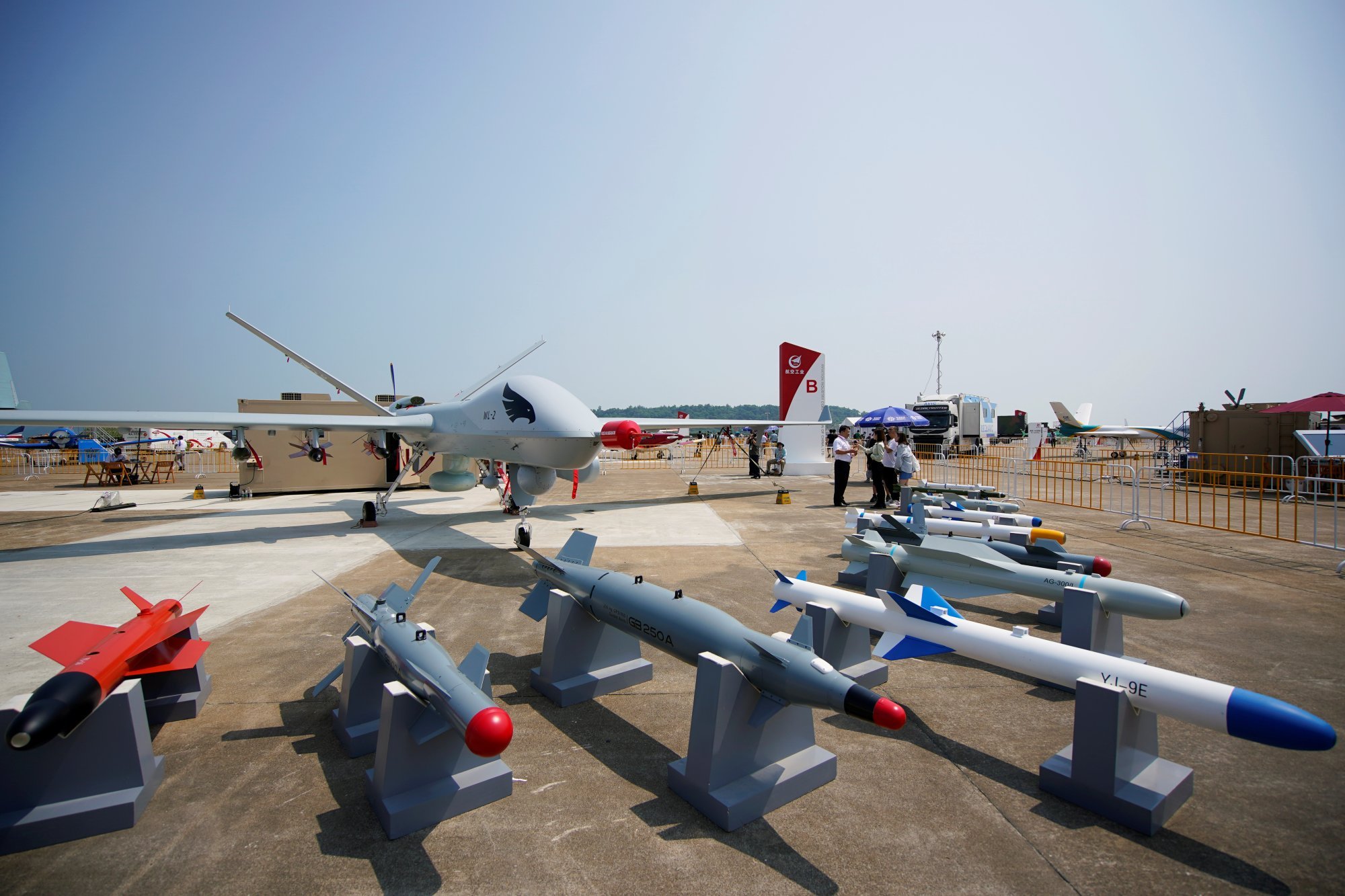 Khốc liệt đường đua phát triển UAV quân sự 2 UAV quân sự: cuộc chơi không của riêng những ông lớn - Ảnh 2.