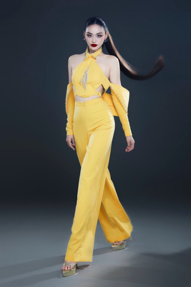 'Một chương mới bắt đầu. Mang theo tình yêu và niềm tự hào từ quê nhà, tôi sẵn sàng tỏa sáng và mang tinh thần Việt Nam lên sân khấu lớn', Yến Nhi nói với Ngôi Sao.