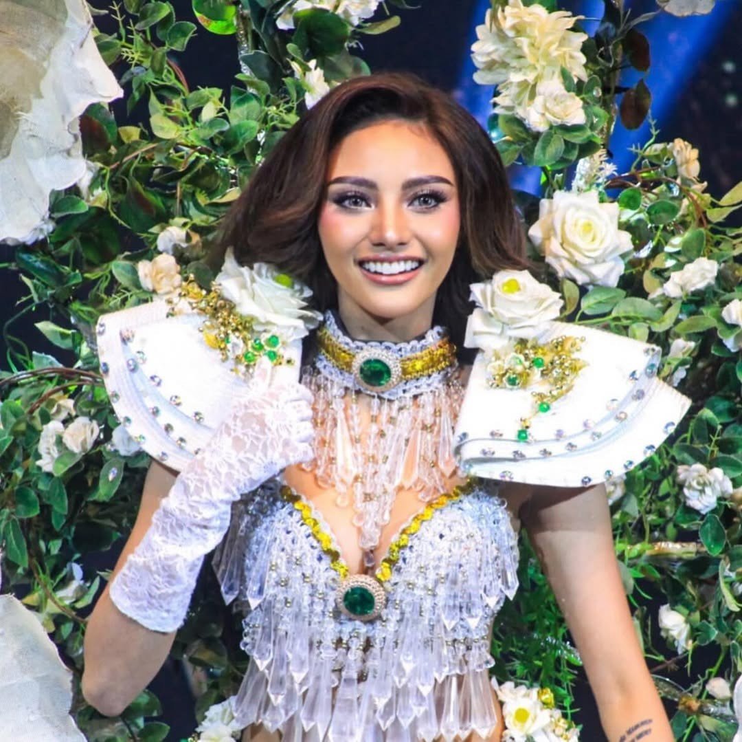 Mặc bikini khi đăng quang hoa hậu - 6