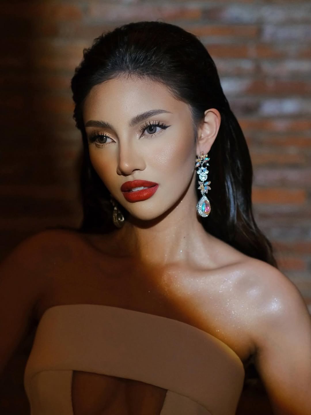 Mặc bikini khi đăng quang hoa hậu - 10