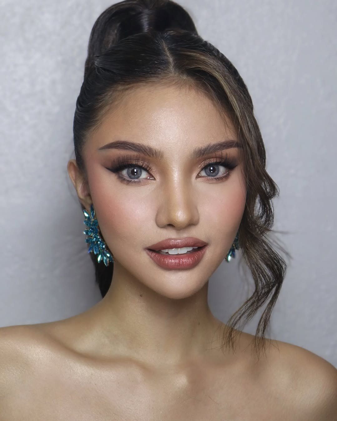 Miss Fit Philippines được tổ chức bởi Promedia Philippines và The Belle Salon. Cuộc thi gây chú ý với những màn trình diễn bikini nóng bỏng của dàn thí sinh.