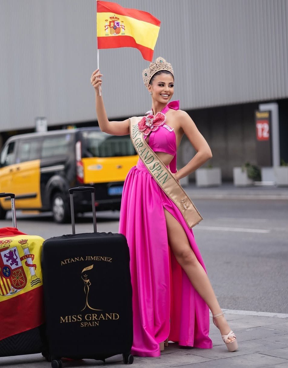 Dàn người đẹp đổ bộ Thái Lan - 2