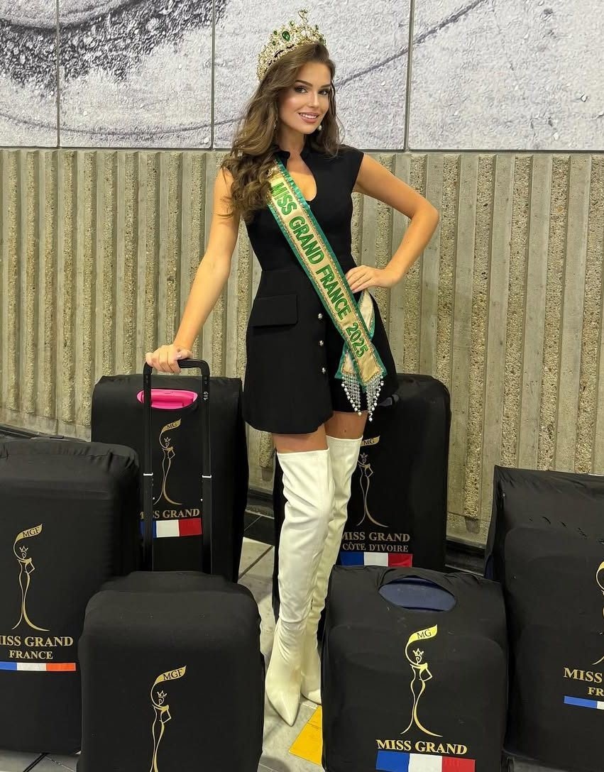 Dàn người đẹp đổ bộ Thái Lan - 16