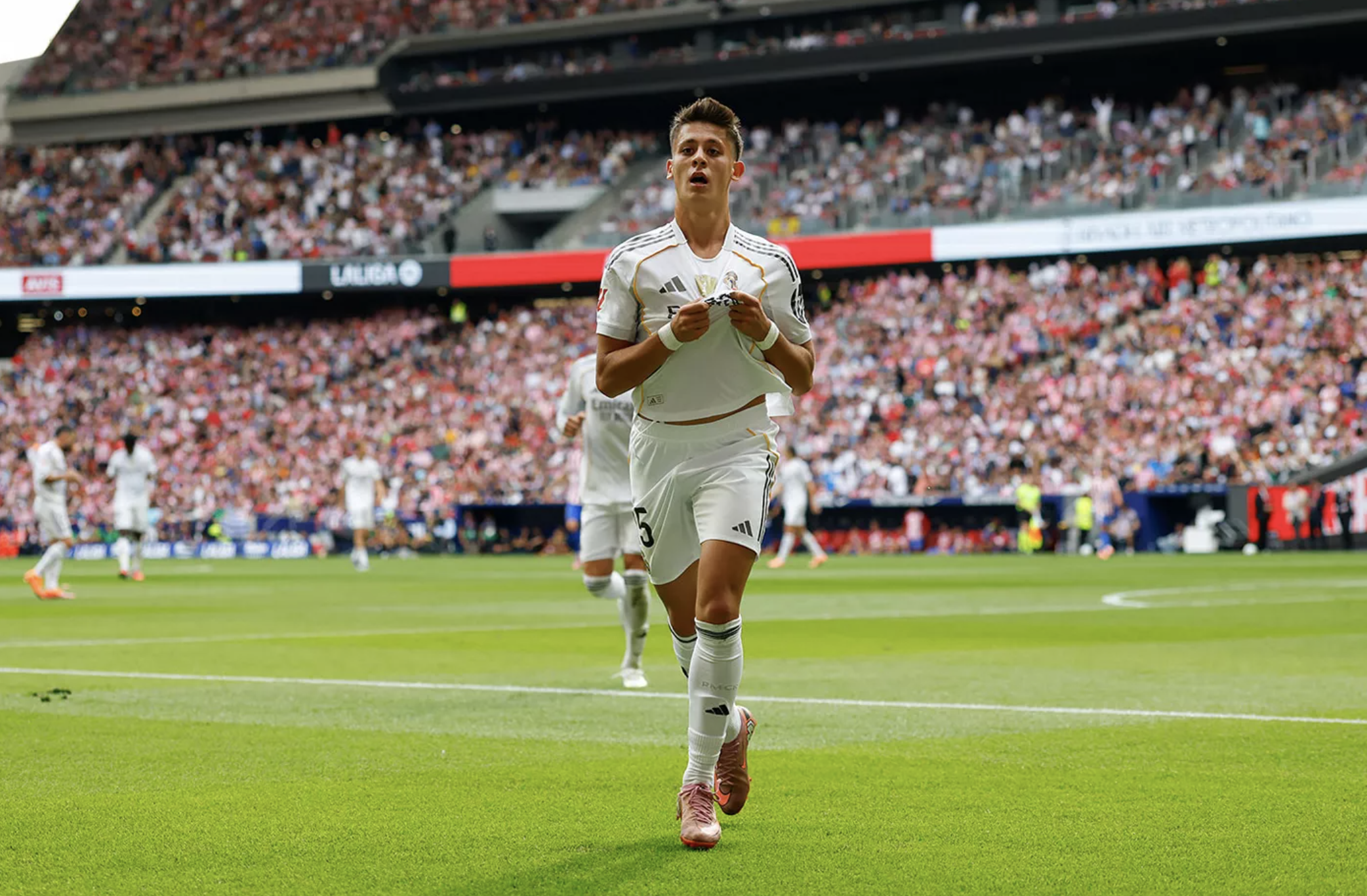 Đại chiến La Liga, Atletico Madrid thắng nghiền ép Real Madrid trận cầu 7 bàn- Ảnh 4. Đại chiến La Liga, Atletico Madrid thắng nghiền ép Real Madrid trận cầu 7 bàn- Ảnh 4.