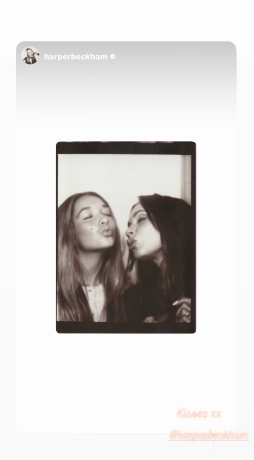 Vợ chồng Beckham cuối cùng cũng cho phép út cưng Harper lập tài khoản MXH, cả nhà đã follow chỉ anh cả thờ ơ- Ảnh 2.