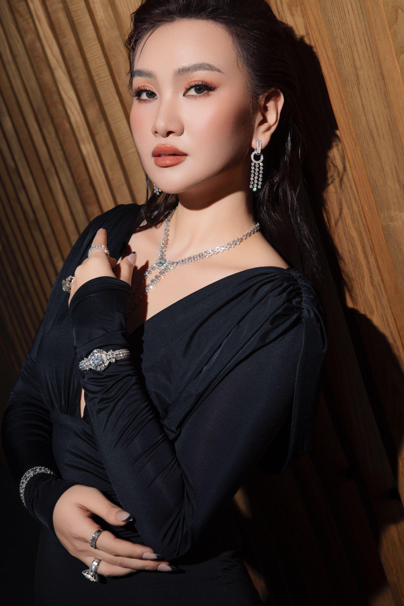 Doanh nhân Hiền Nhiên rạng rỡ tại họp báo Miss Cosmo- Ảnh 6.