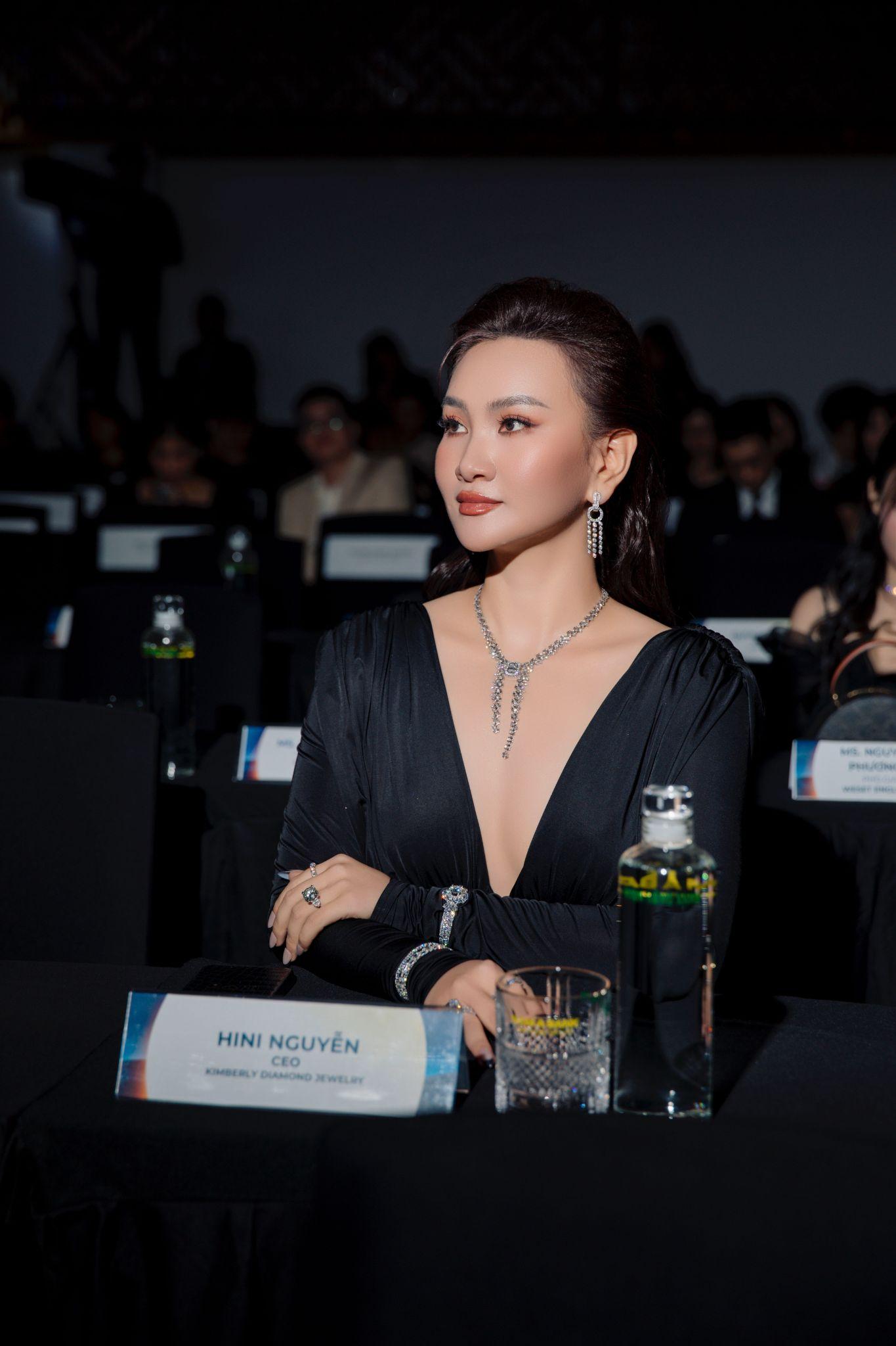 Doanh nhân Hiền Nhiên rạng rỡ tại họp báo Miss Cosmo- Ảnh 8.