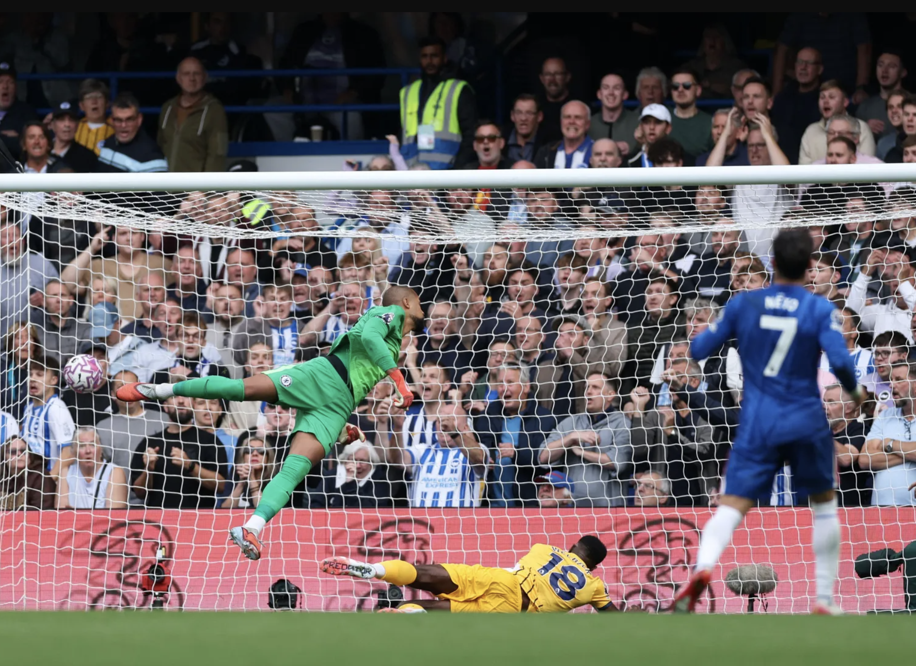 Chelsea thua thảm sân nhà, Liverpool nhận thất bại đầu mùa tại Ngoại hạng Anh - Ảnh 4.