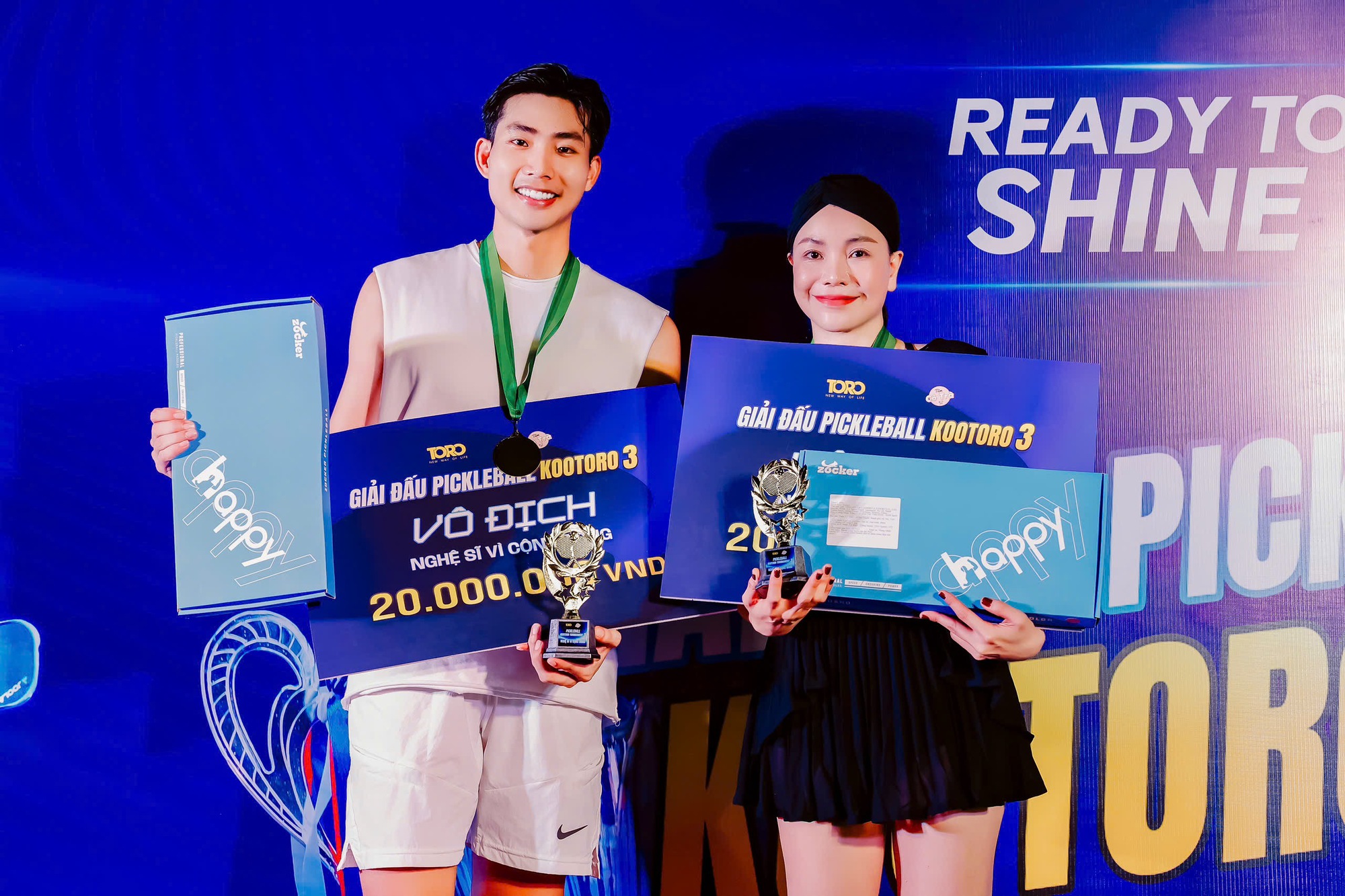 Cô nàng nóng bỏng nhất sân Pick dạo này gọi tên Á hậu Vũ Thúy Quỳnh, ra sân là như bộ sưu tập thời trang- Ảnh 12.