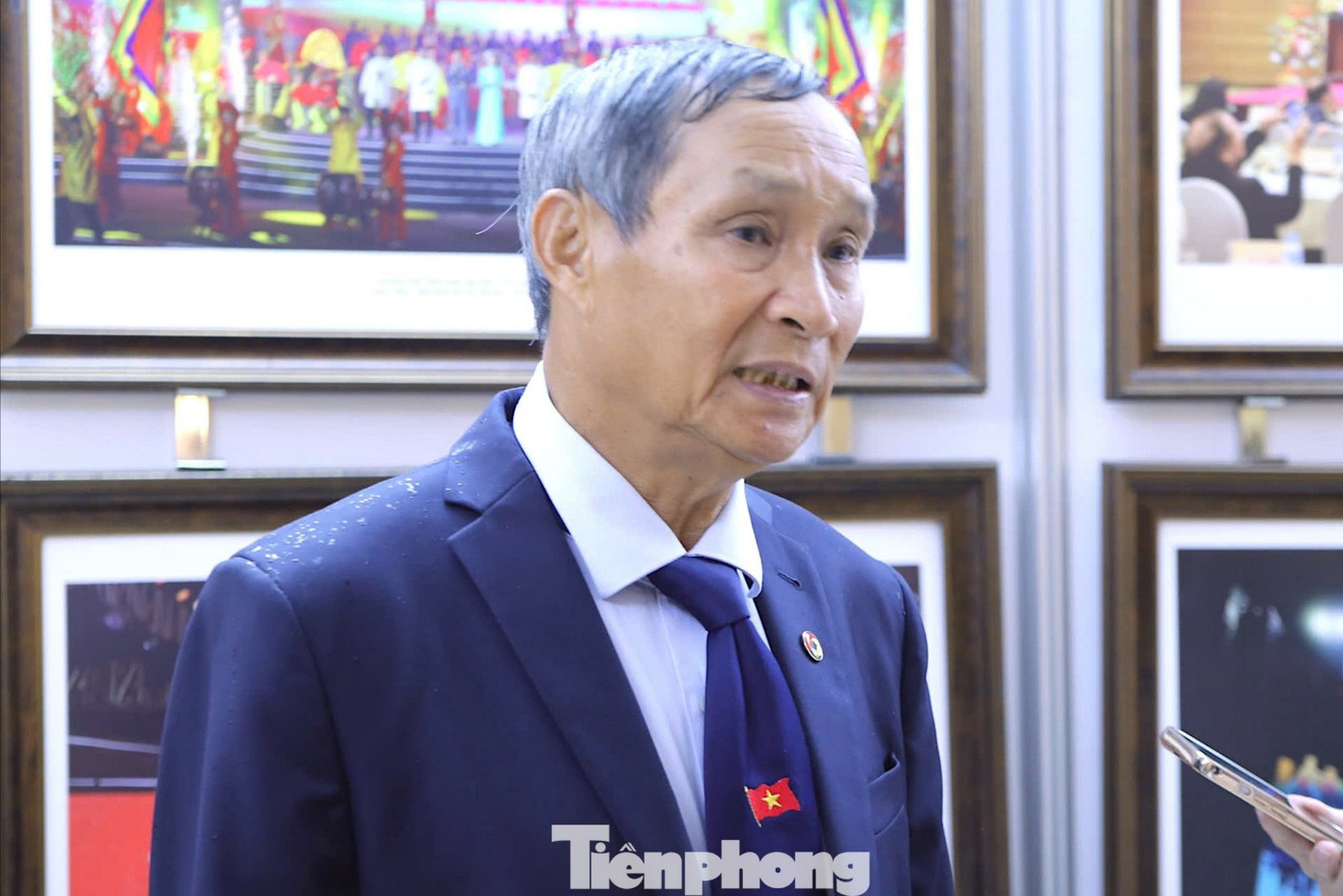 Huấn luyện viên Mai Đức Chung được trao tặng danh hiệu Anh hùng Lao động- Ảnh 3.