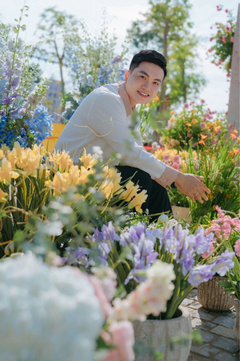 Nam MC được yêu mến bởi tài năng và ngoại hình điển trai.