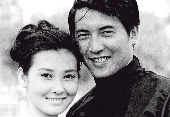 Chấn động vụ Thư Kỳ bị "ông trùm showbiz" ép đóng cảnh nóng 18+ - Ảnh 2.