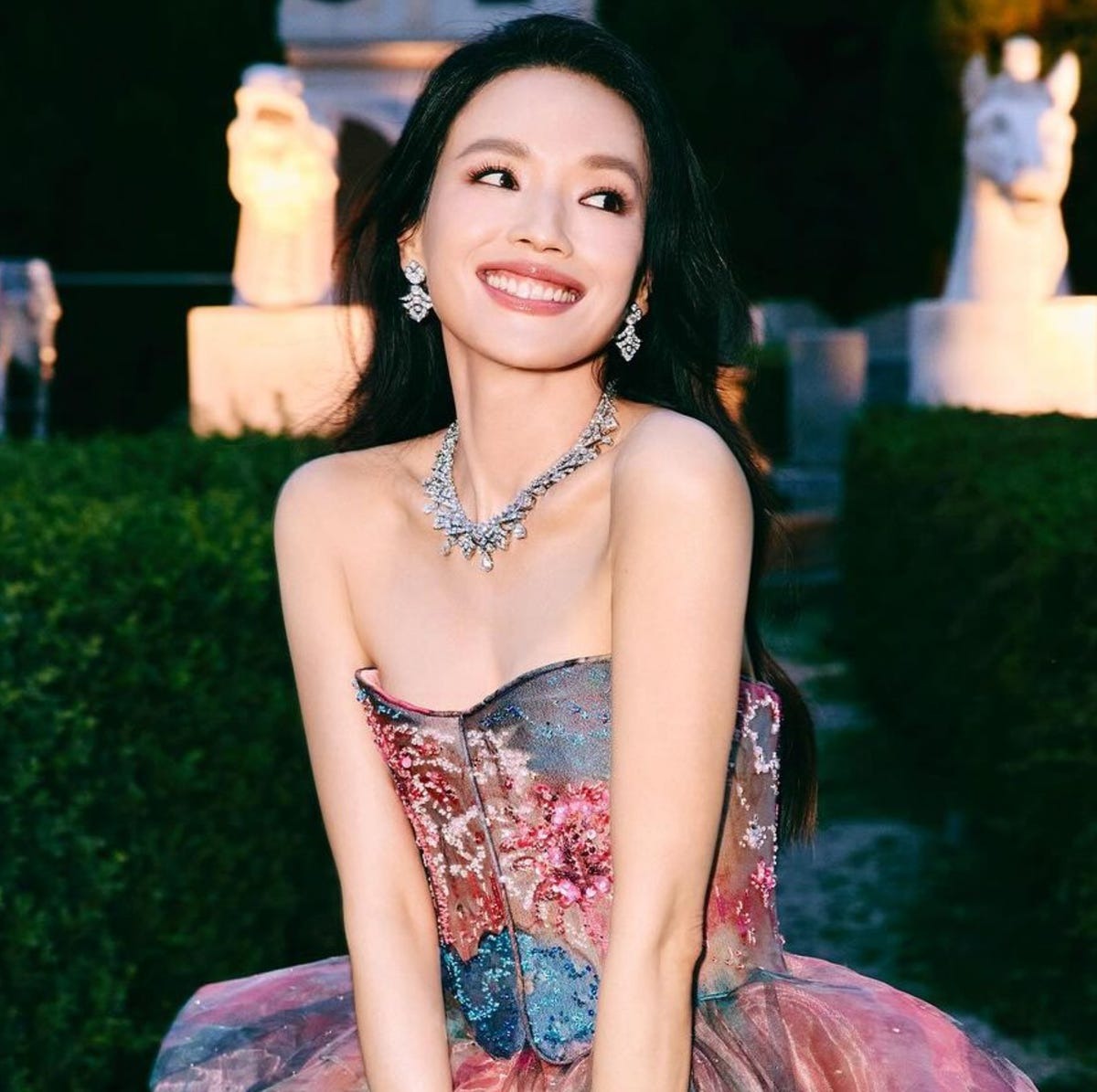 Chấn động vụ Thư Kỳ bị "ông trùm showbiz" ép đóng cảnh nóng 18+ - Ảnh 4.