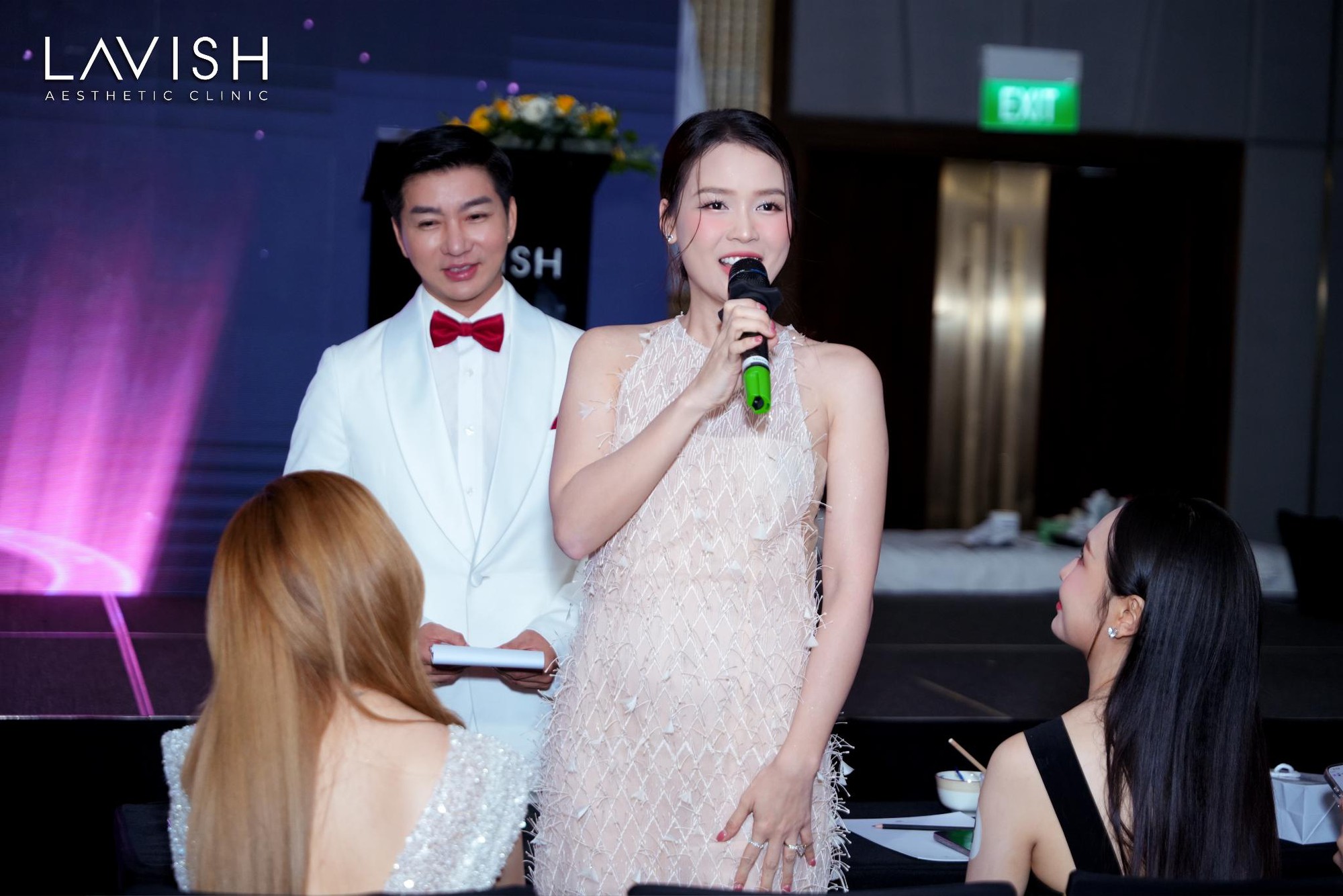 Khung hình hội tụ toàn 