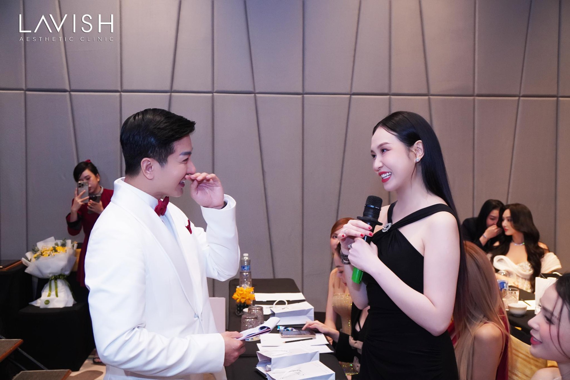 Khung hình hội tụ toàn 