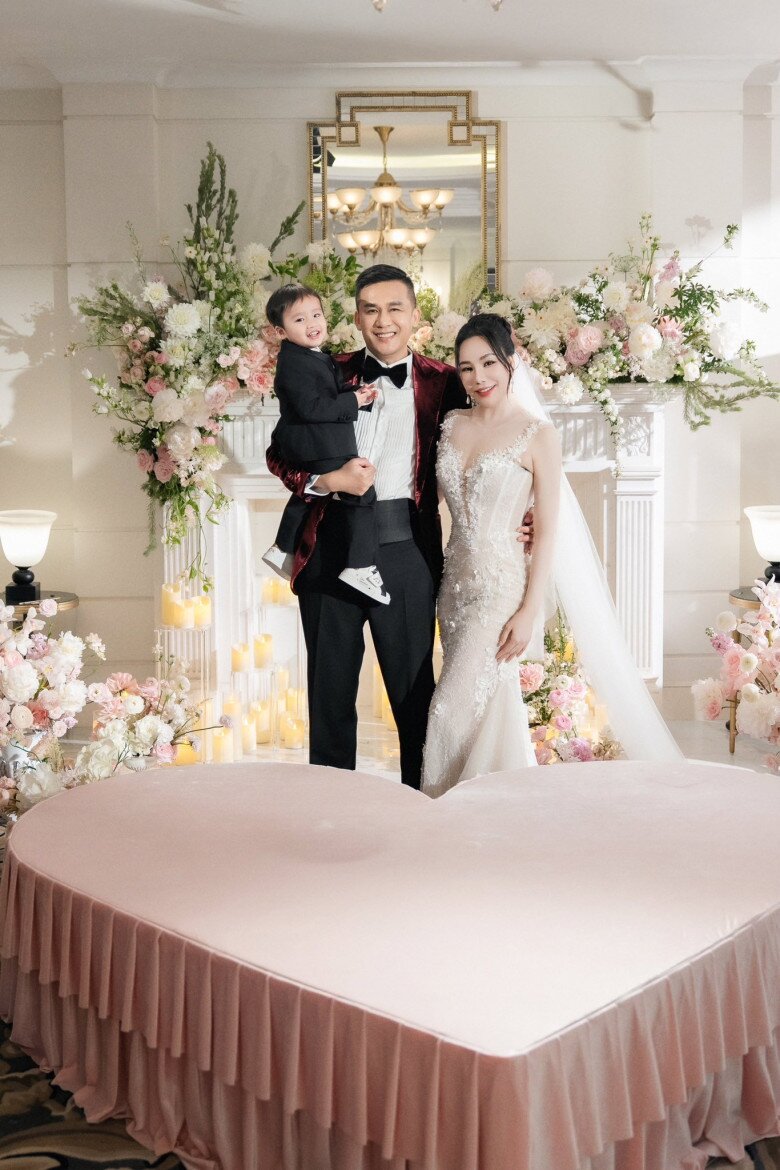 Cặp đôi có 1 cậu quý tử hiện đã 2 tuổi.