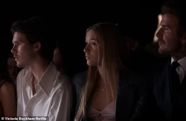 Victoria cuối cùng cũng thừa nhận việc kinh doanh lỗ nặng khiến David Beckham phải Victoria cuối cùng cũng thừa nhận việc kinh doanh lỗ nặng khiến David Beckham phải