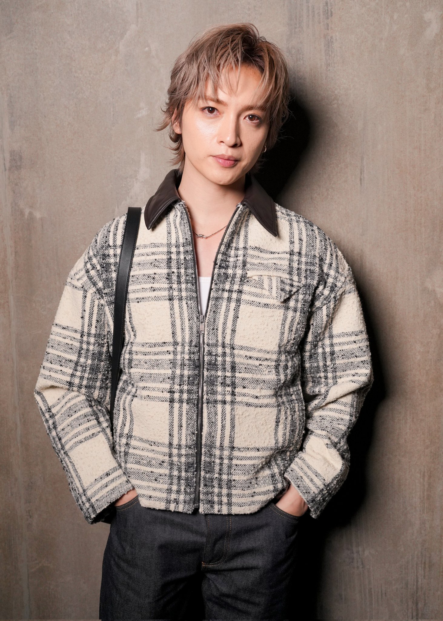 RM (BTS) và Dương Tử Quỳnh cùng dàn sao gây bão tại Milan - Ảnh 2. RM (BTS) và Dương Tử Quỳnh cùng dàn sao gây bão tại Milan - Ảnh 2.