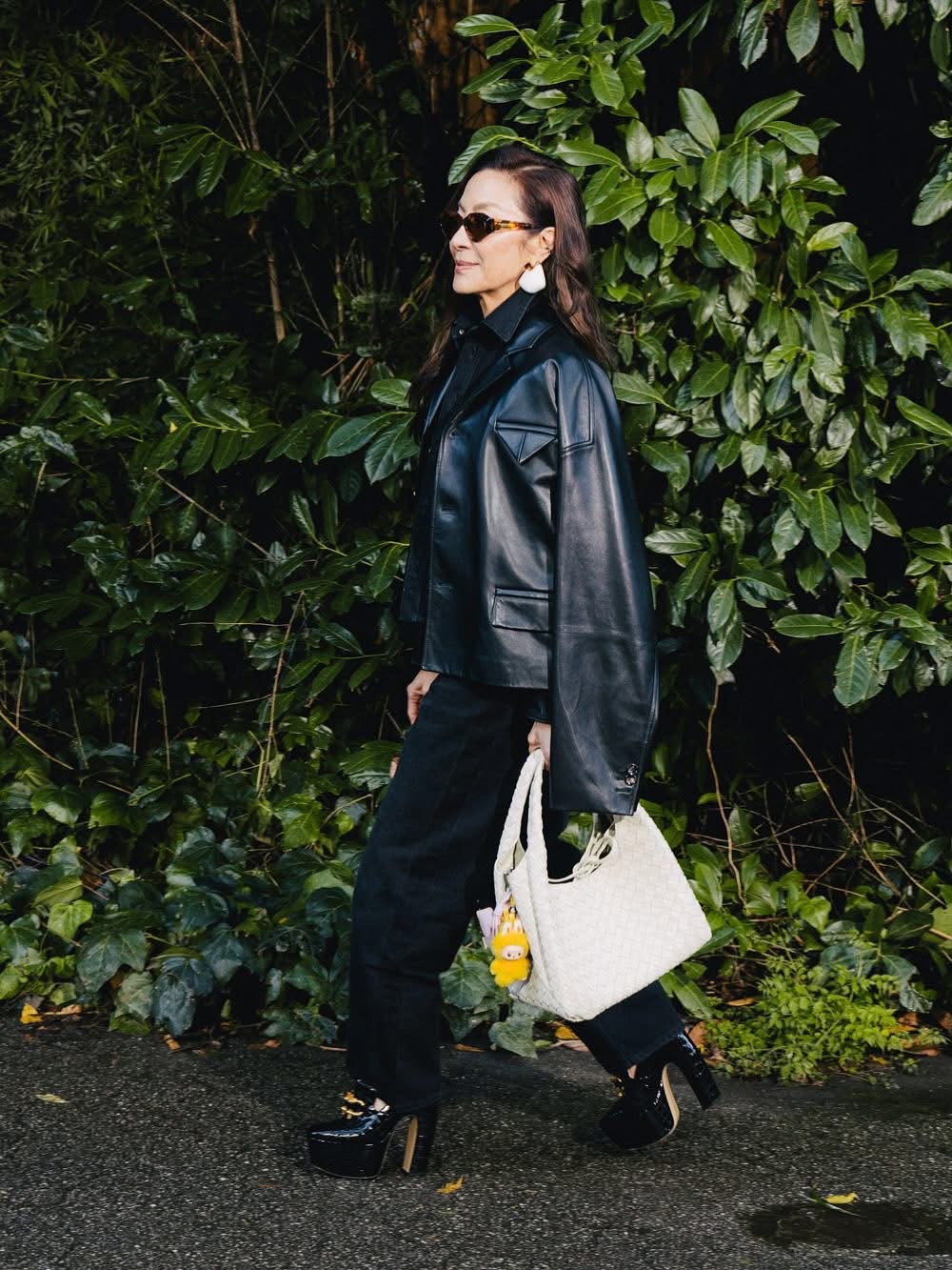 RM (BTS) và Dương Tử Quỳnh cùng dàn sao gây bão tại Milan - Ảnh 6. RM (BTS) và Dương Tử Quỳnh cùng dàn sao gây bão tại Milan - Ảnh 6.