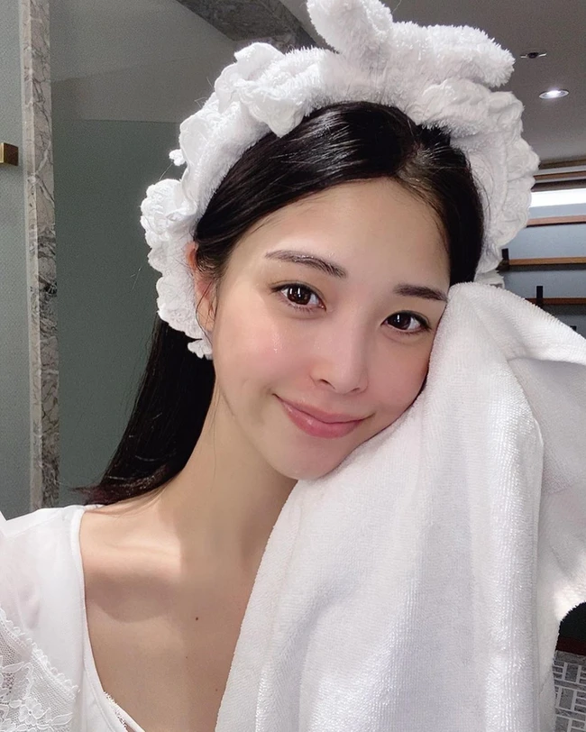 30 ngày bỏ sữa rửa mặt chuyển sang dùng nước vo gạo tự nhiên: đây là điều xảy ra với làn da tôi 3 Sau 3 tuần, làn da của bạn sẽ ít nhiều có sự thay đổi.