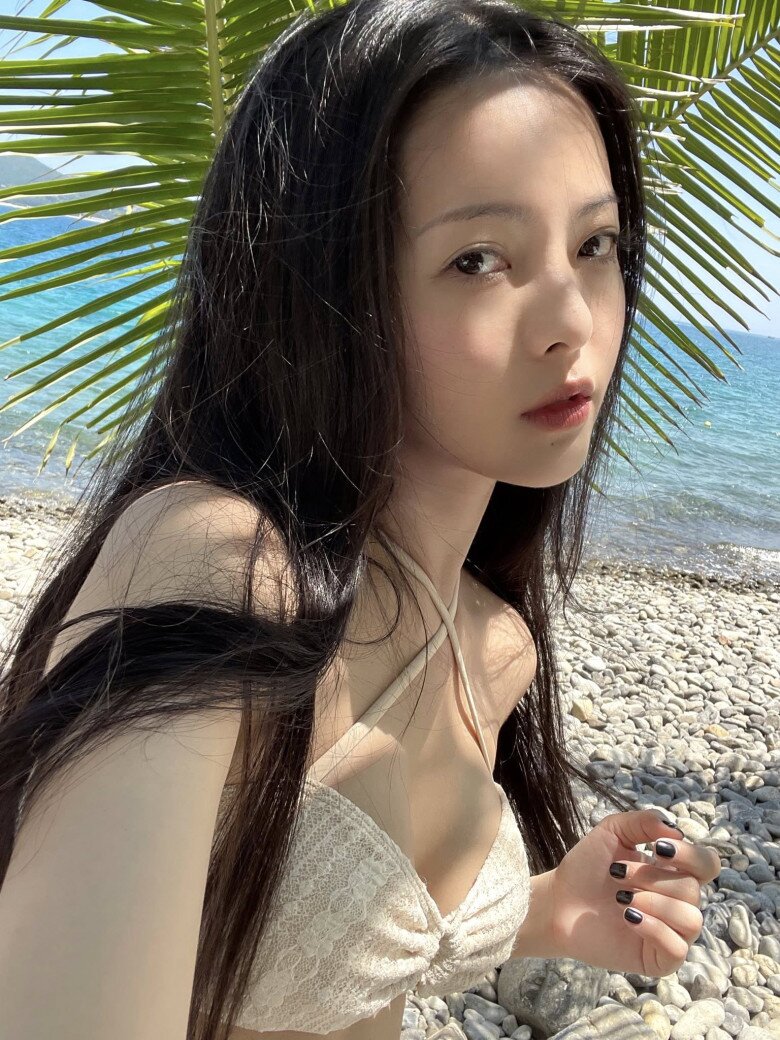 Nữ diễn viên thừa nhận có những thuận lợi và cả áp lực khi là con nhà nòi.