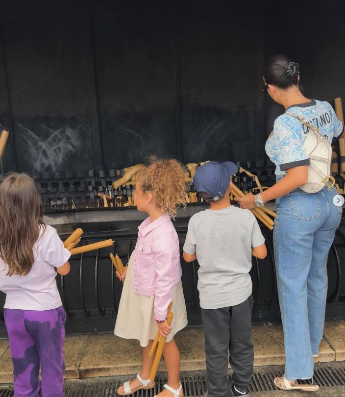 Vợ sắp cưới của Ronaldo khoe kim cương bất chấp bị dân tình chê phô trương- Ảnh 3. Vợ sắp cưới của Ronaldo khoe kim cương bất chấp bị dân tình chê phô trương- Ảnh 3.